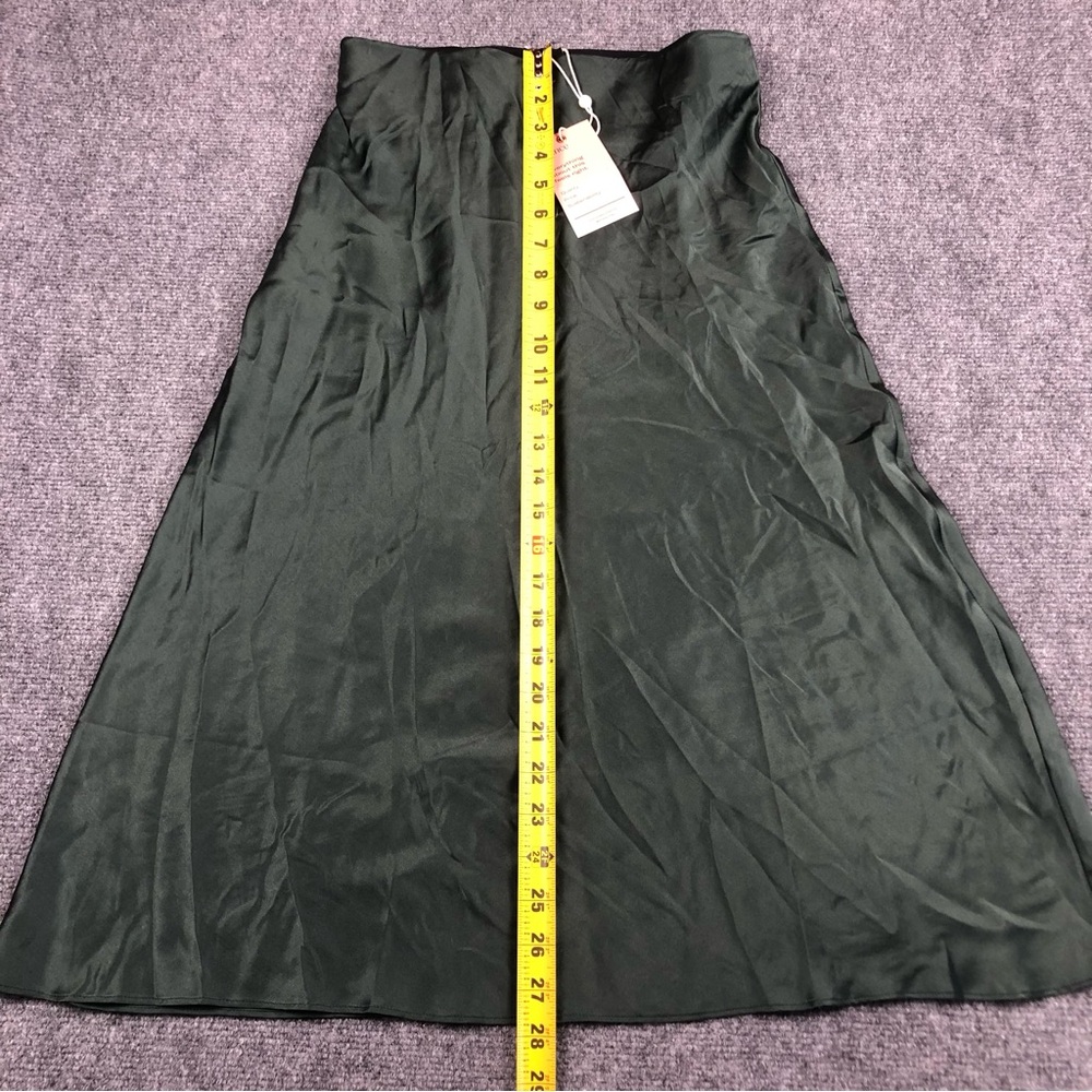 Quince Women’s Washable Silk Skirt - Picture 3 of 9